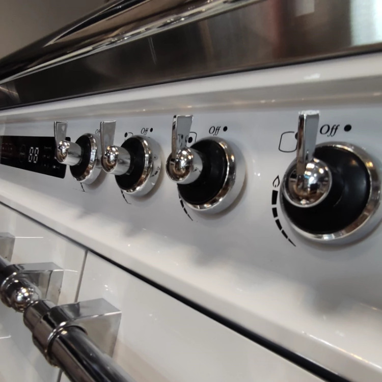 اجاق گاز طرح فر فندک اتومات شیشه8 میل